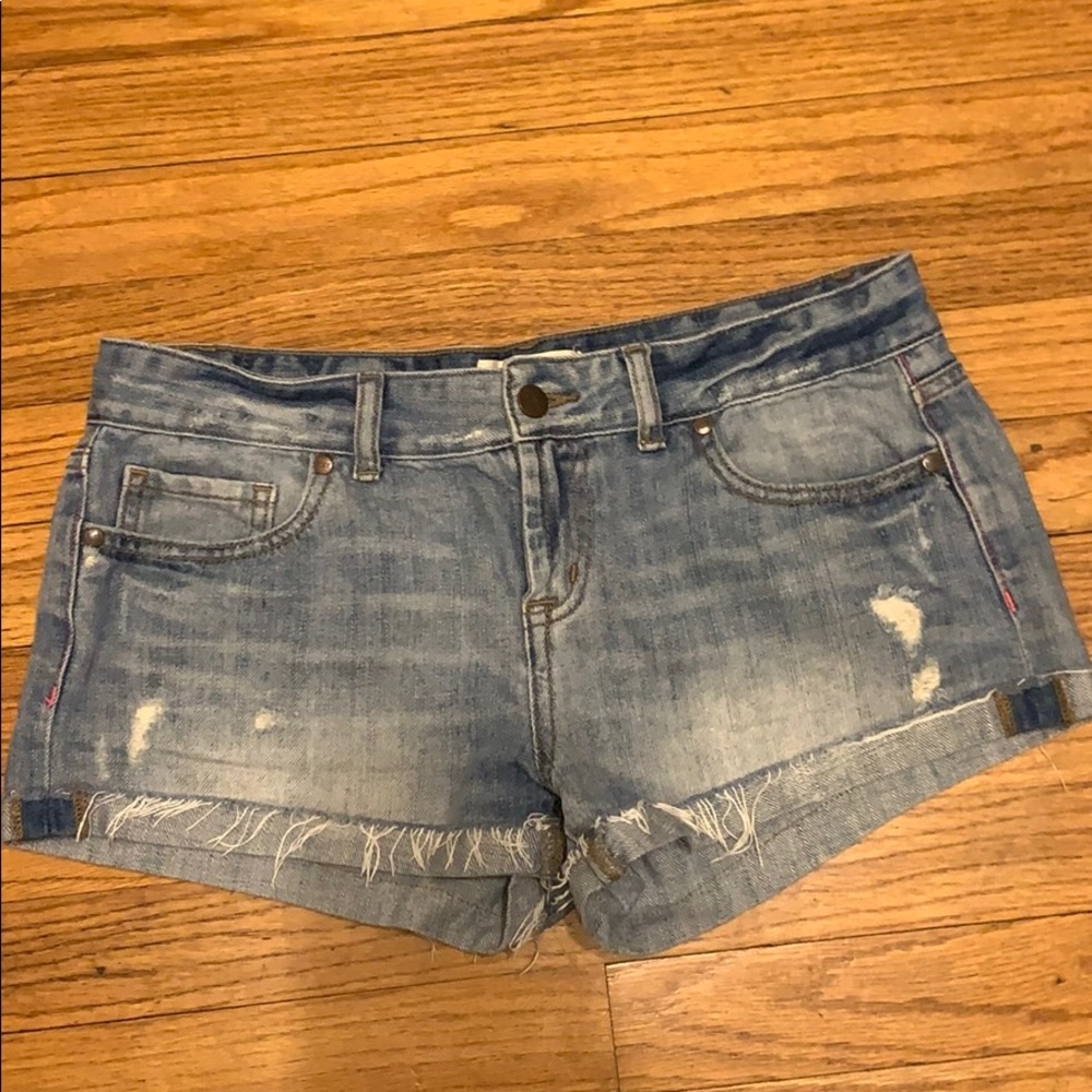 Short shorts